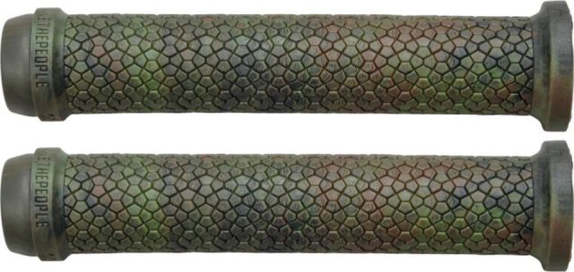 Wethepeople Raptor Grips (Camouflage)